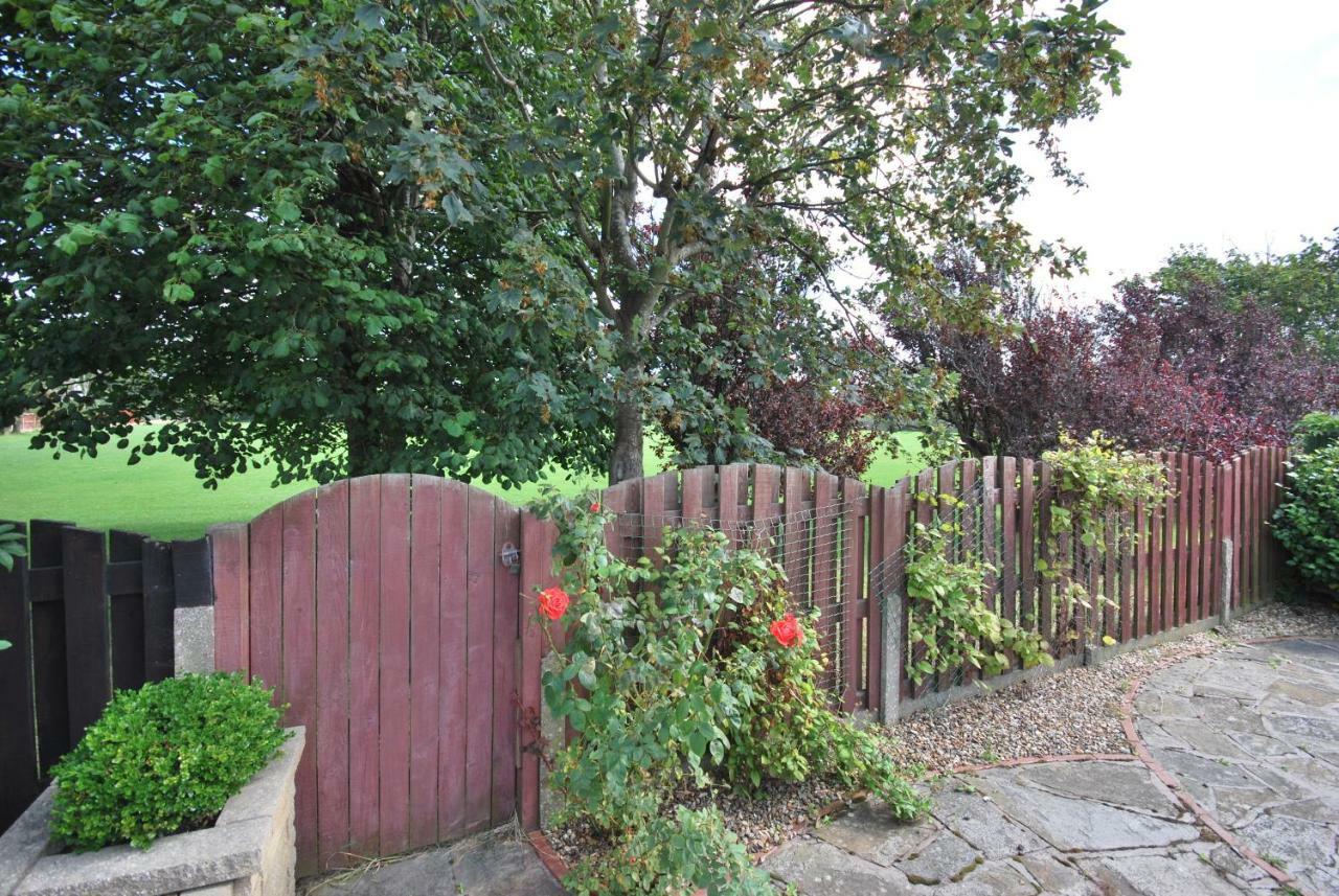 Belle'S Bungalow Villa Cleveleys Exterior foto